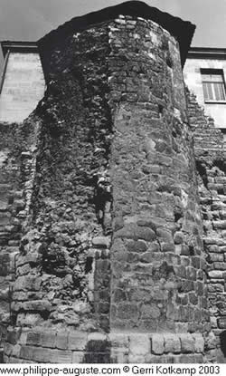 Rue des Jardins St Paul