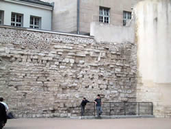 Rue des Jardins St Paul